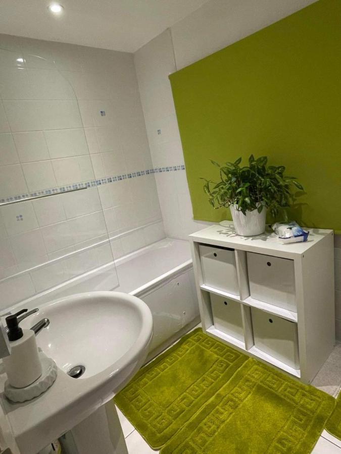 Cozy Homestay Кройдон Екстер'єр фото