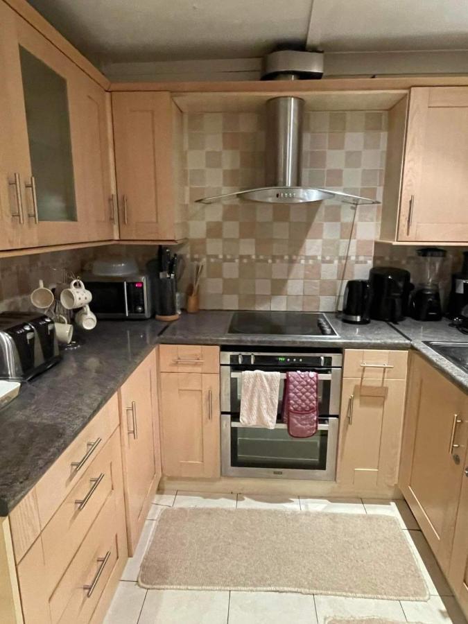 Cozy Homestay Кройдон Екстер'єр фото